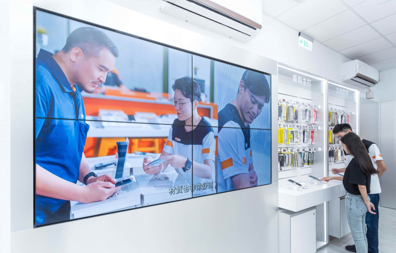 創利空間整合高品質顯示器取代傳統海報，並透過雲端數位內容公播管理系統，可輕鬆管理派送廣告訊息，實踐智慧無紙化新零售概念門市