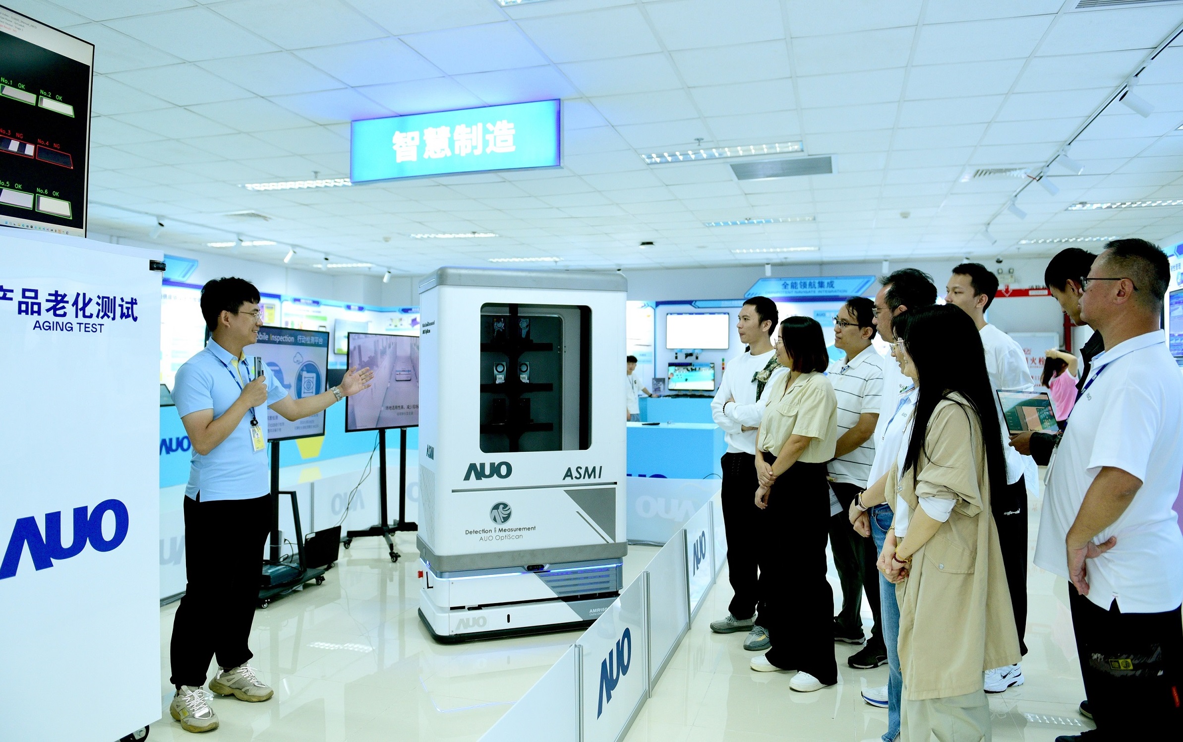 ks凯时厦门将5G+ABC技术串联生产管理全流程，打通研发、采购、生管、制程、设备、质量等产品全生命周期制造流程，完成数字化设计、智慧供应链、智能座舱、全流程设备管理、数据驱动优化、智慧在线检测、智慧品管等自适应生产模式升级