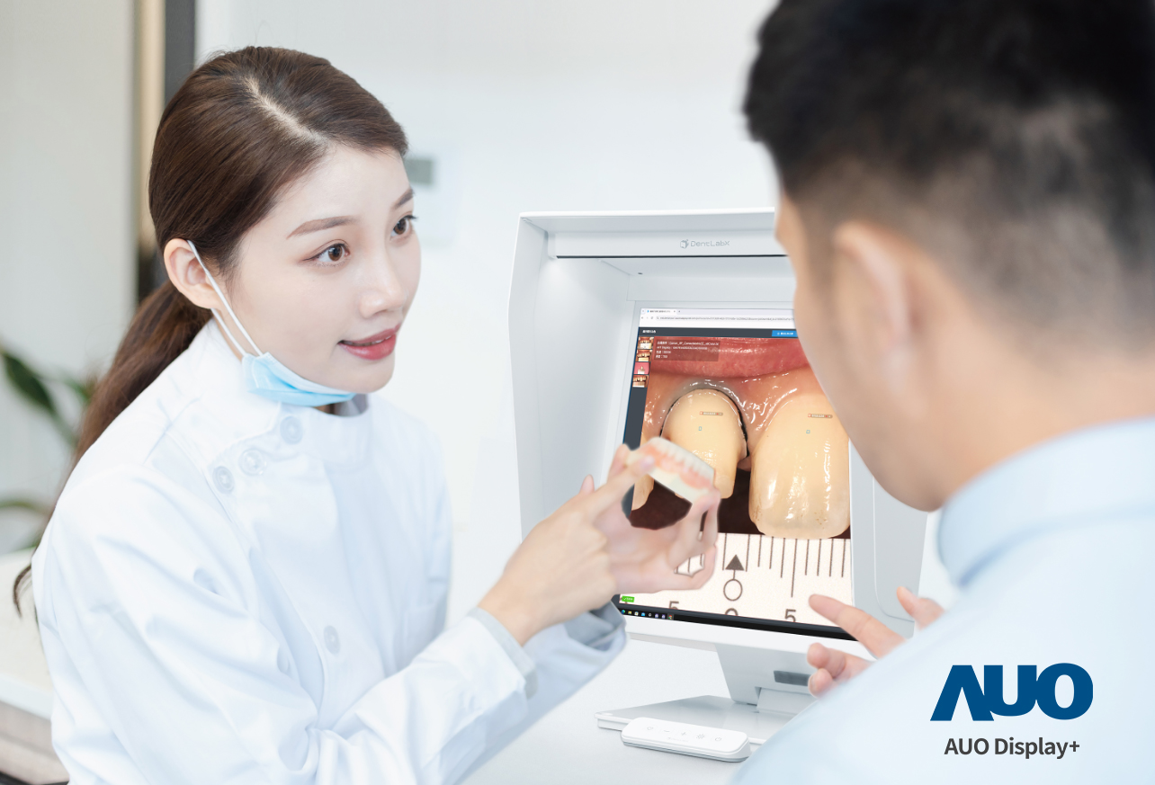 達擎積極投入牙科領域，瞄準牙技所數位轉型趨勢，與成軍滿周年的子公司原色口腔數位，展現智慧牙技整合方案的落地成果，加速推動牙科與假牙製作流程數位化